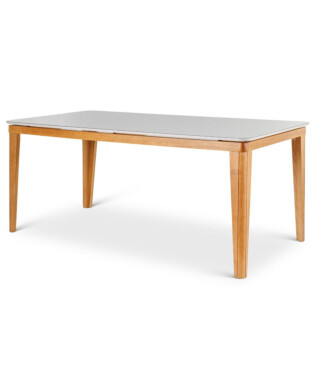 mesa em madeira maciça