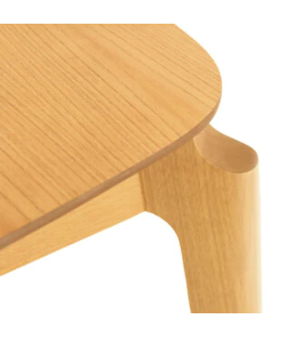 mesa moda com tampo laminado 1,35x0,90