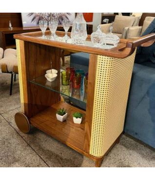 carrinho bar com detalhe em ratan