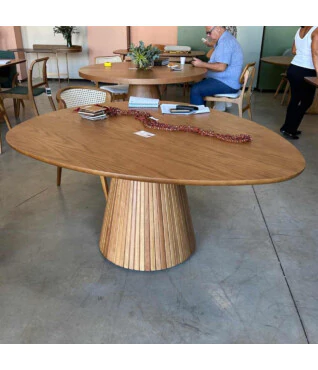 mesa cone com tampo organico