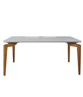 mesa em madeira maciça