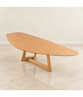 Mesa de jantar orgânica de madeira para 6 a 10 lugares