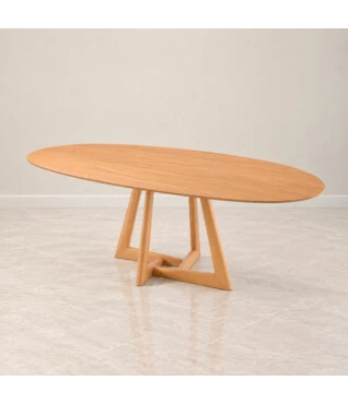 Mesa Oval Cecília com Tampo Laminado