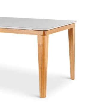 mesa em madeira maciça