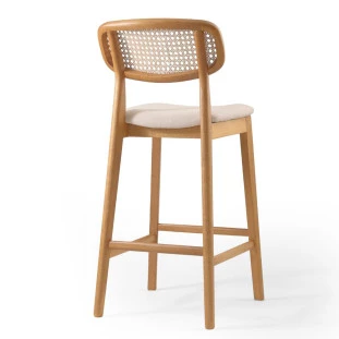 banqueta em ratan