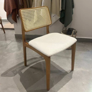 Cadeira Dubai com Encosto em Ratan Para Mesa de Jantar