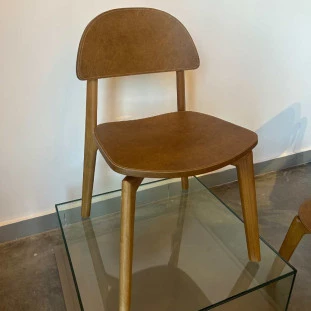 Cadeira Lampião em Recouro Para Mesa de Jantar