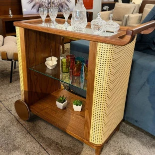carrinho bar com detalhe em ratan