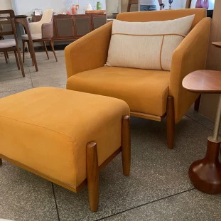 Poltrona com Puff - Decorare Móveis