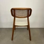 Cadeira Bari Castanho 102 Com Ratan Linho Off White PRONTA ENTREGA Costas