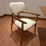 Cadeira Olivia com Braço Encosto Estofado Para Mesa de Jantar