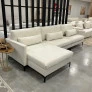Sofá Living Itália com Chaise  2,80m Foto Ambientada